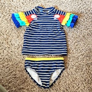Mini Boden 2 piece parrot rash guard swimsuit 4 5